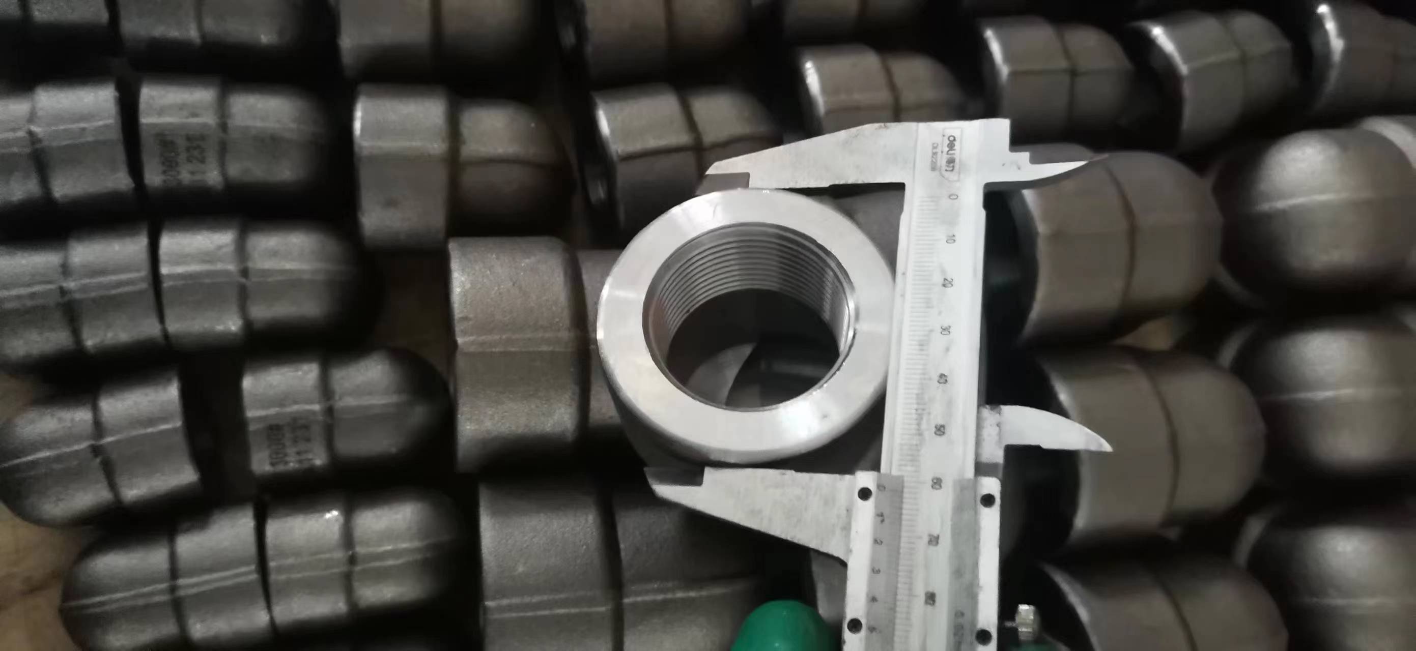 90 deg elbow threaded 90 deg elbow threaded